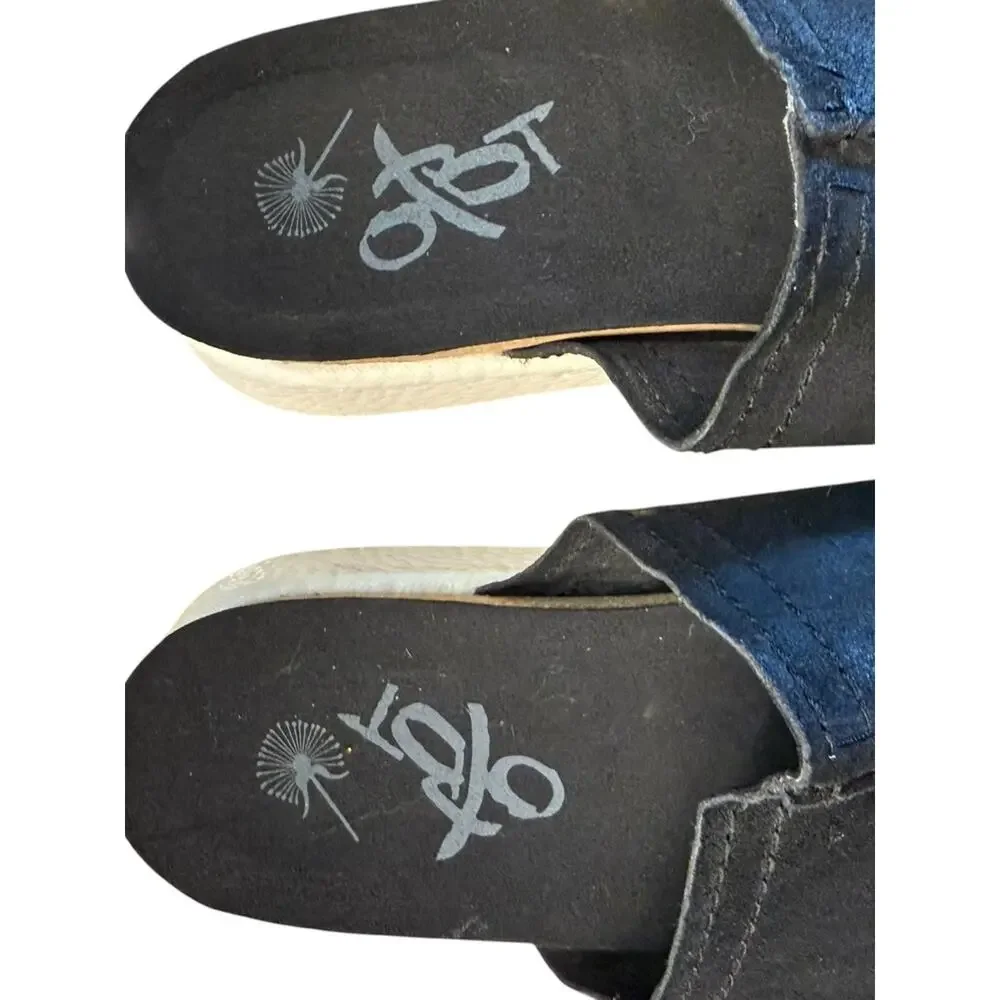OTBT Wayside Black Suede Slide Sandals with Suede Upper Womens Size 11